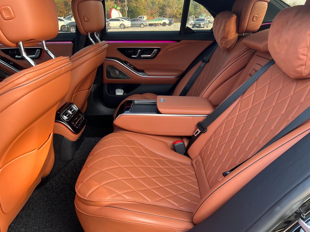 Mercedes Benz S Class - Vista 12