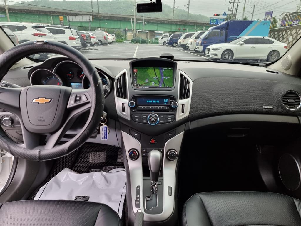 Chevrolet Cruise - Vista 7