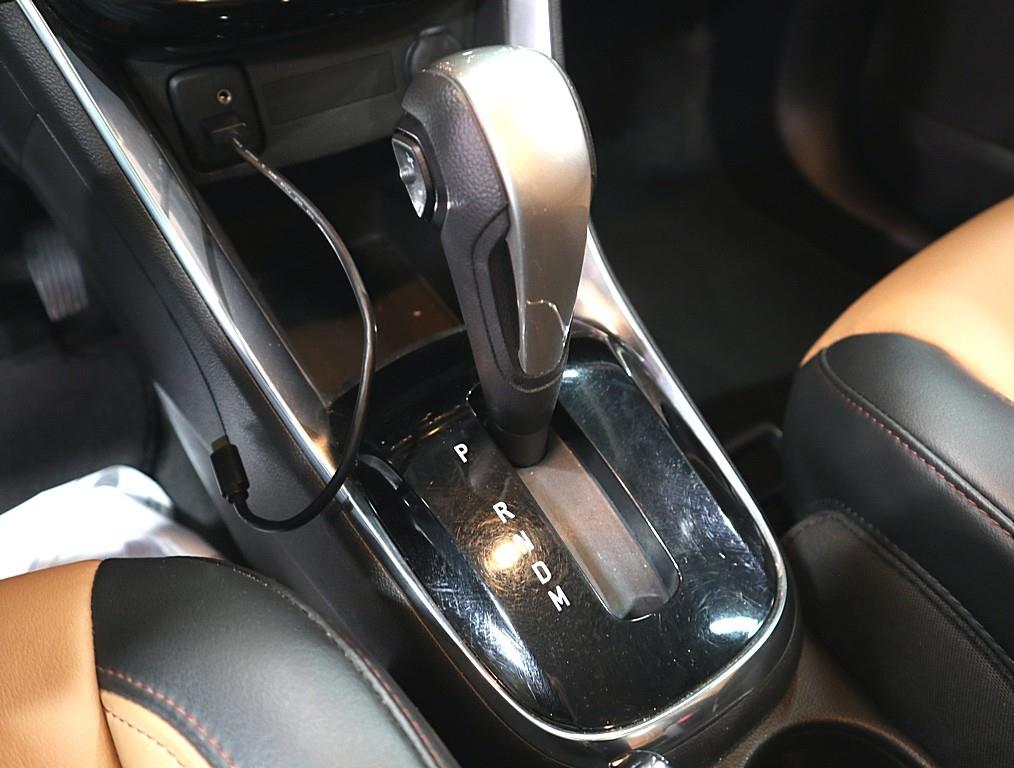 Chevrolet Trax 2017 Rojo - Importación desde Corea - HF Imports Iquique - Foto 13