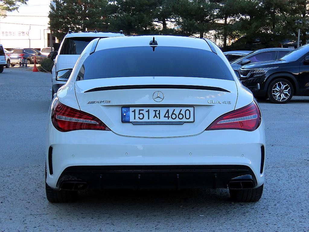 Mercedes Benz CLA Class - Vista 4