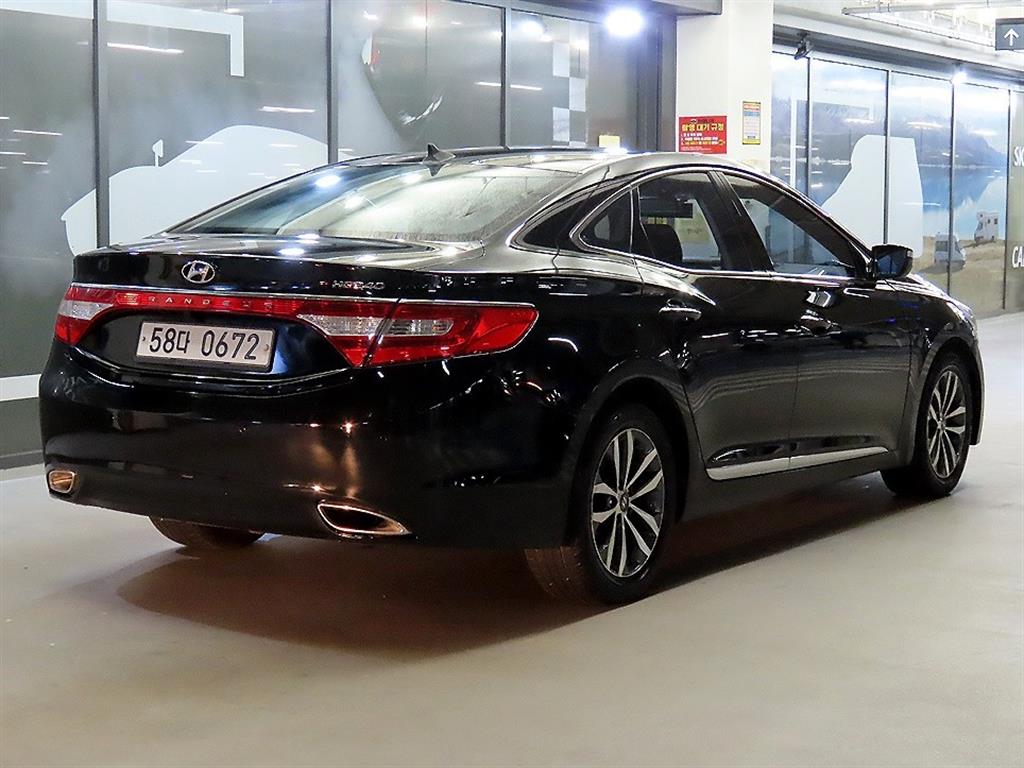 HYUNDAI Grandeur - Vista 4