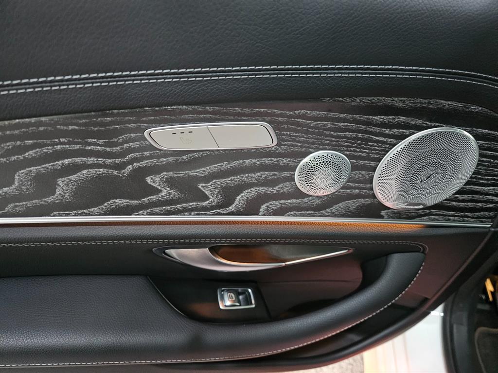 Mercedes Benz E class 2021 Blanco - Importación desde Corea - HF Imports Iquique - Foto 15