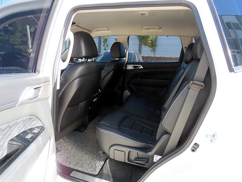 Ssangyong Rexton - Vista 6