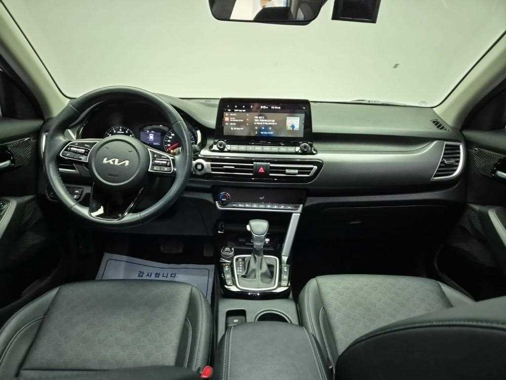 KIA Seltos - Vista 7