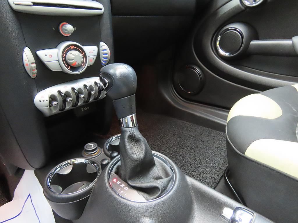 Mini Cooper Convertible - Vista 12