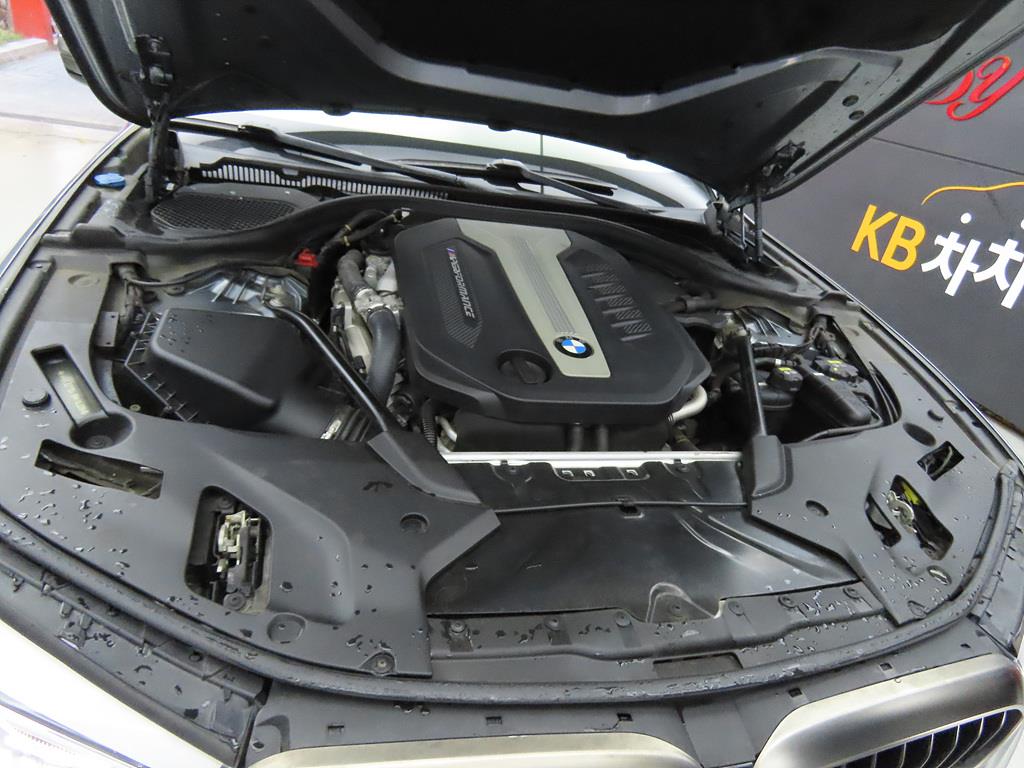 BMW 5 Series 2018 Gris - Importación desde Corea - HF Imports Iquique - Foto 19