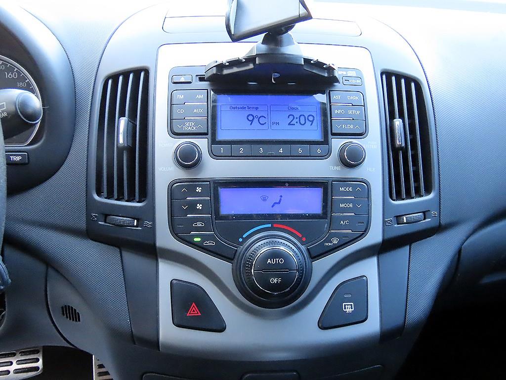 HYUNDAI i30 2010 Gris - Importación desde Corea - HF Imports Iquique - Foto 13