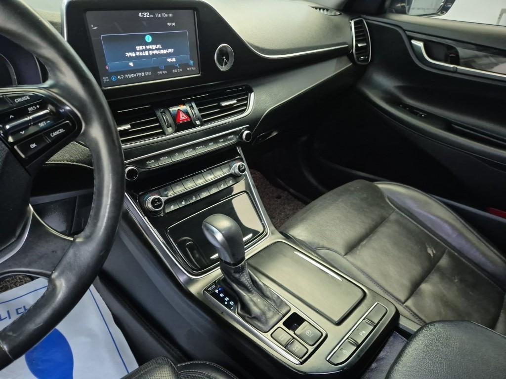 HYUNDAI Grandeur - Vista 10