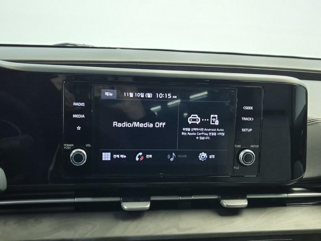 KIA Carnival - Vista 11