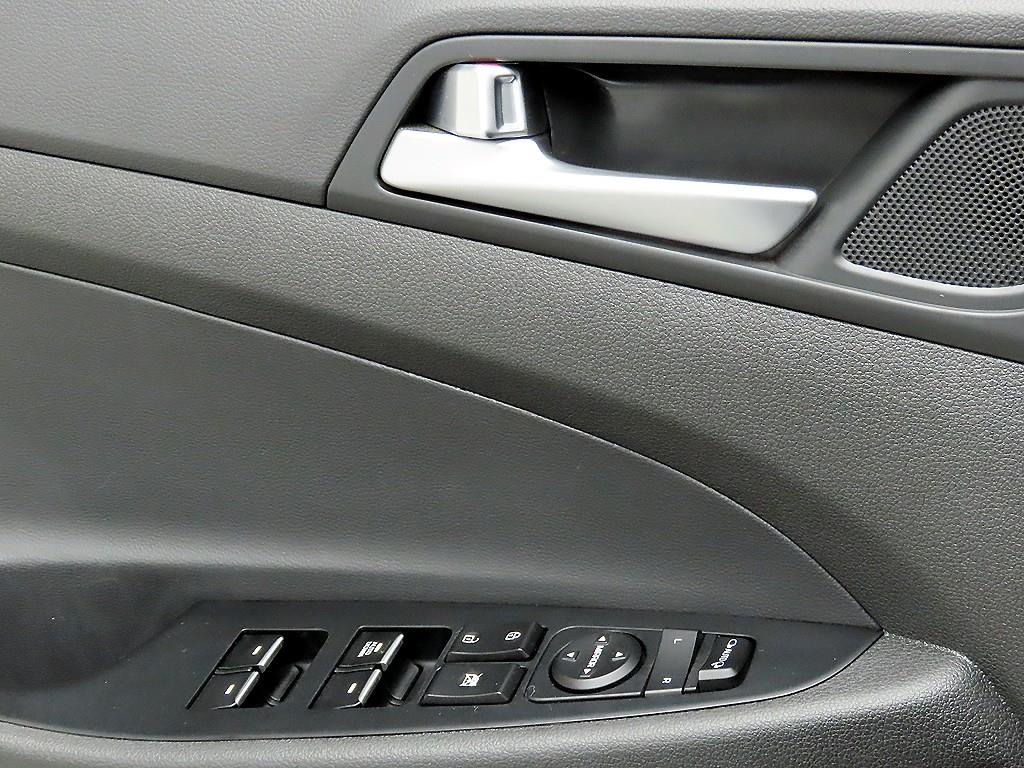 HYUNDAI Tucson - Vista 11