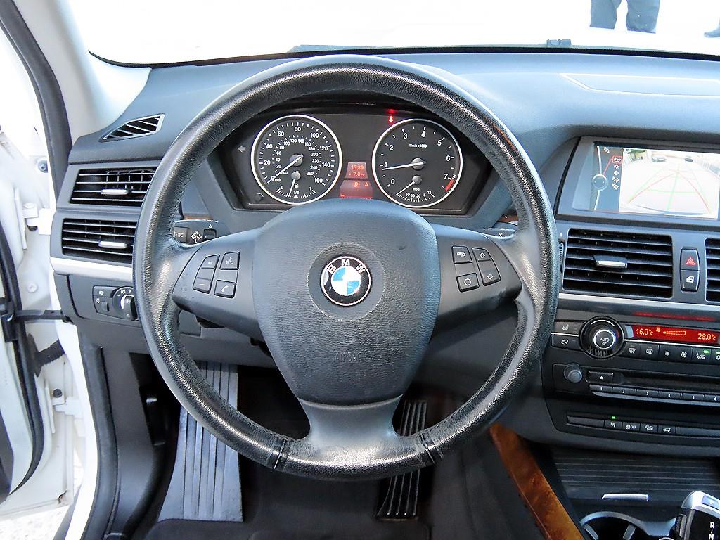 BMW X5 - Vista 8