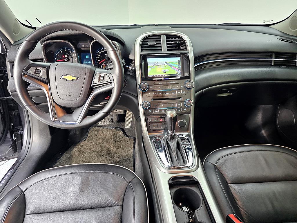 Chevrolet Malibu - Vista 5