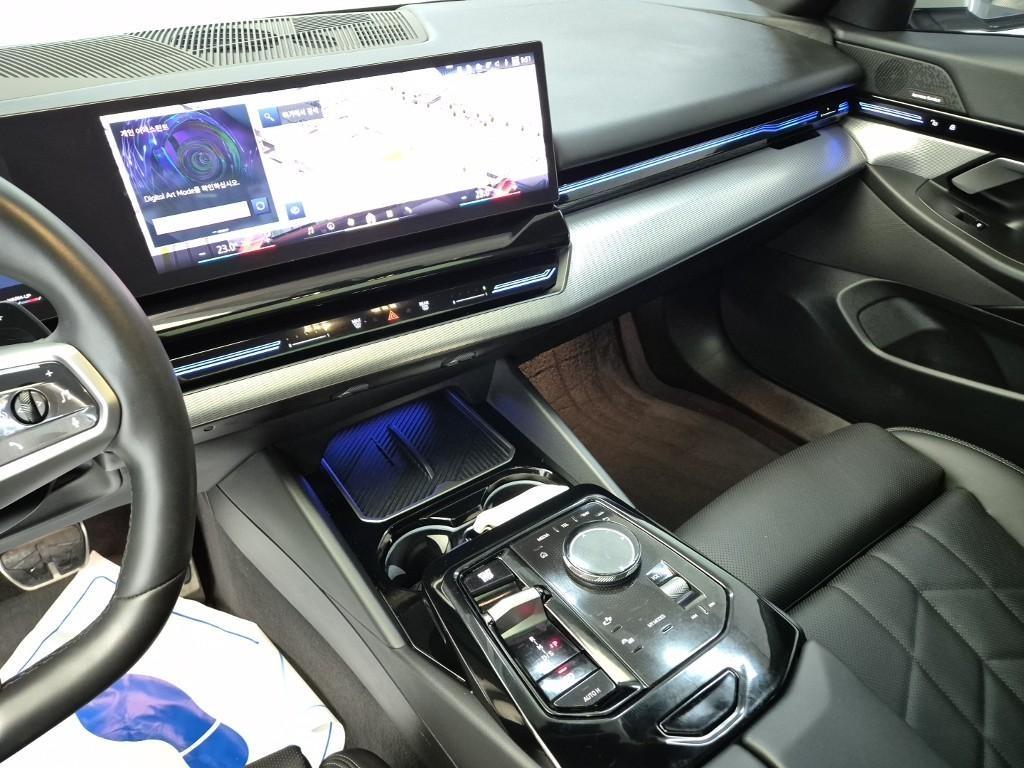 BMW 5 Series - Vista 10