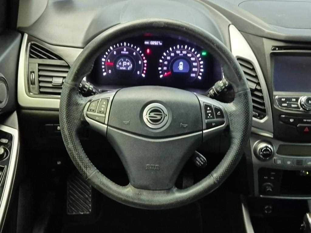 Ssangyong Korando - Vista 9