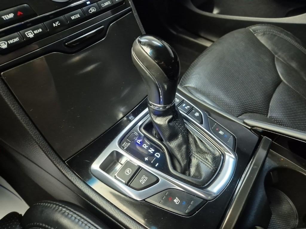 HYUNDAI Grandeur - Vista 8