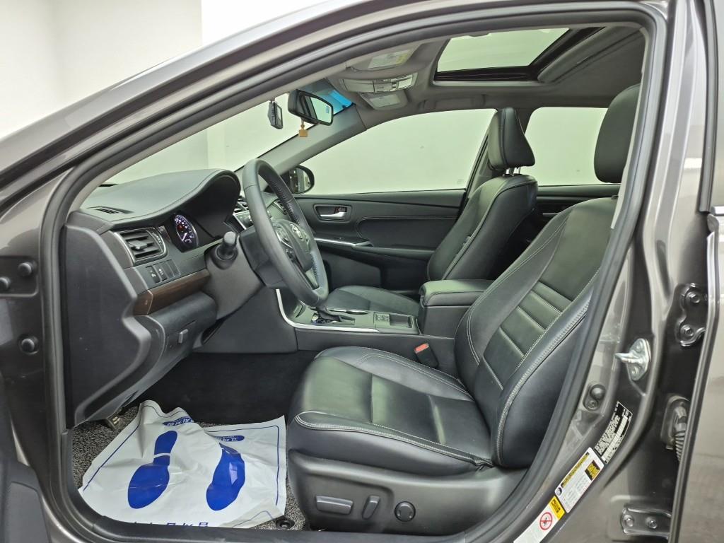 Toyota Camry - Vista 11