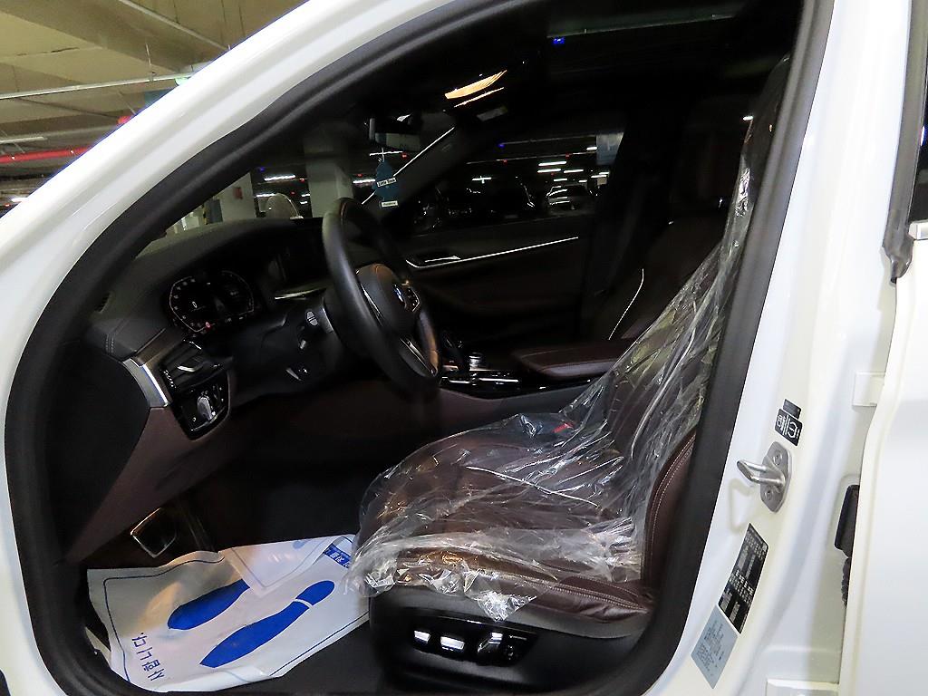 BMW 5 Series - Vista 6