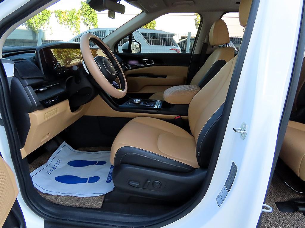 KIA Carnival - Vista 5