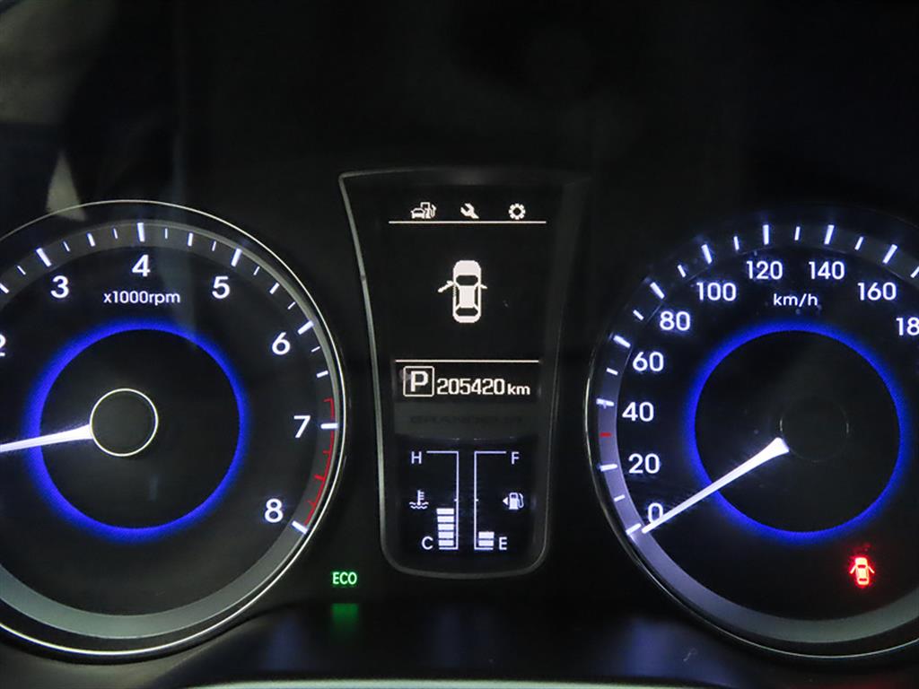 HYUNDAI Grandeur - Vista 9