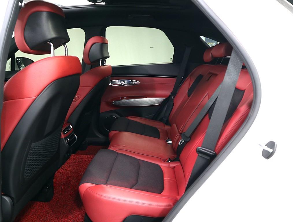 Genesis GV70 2022 Blanco - Importación desde Corea - HF Imports Iquique - Foto 13