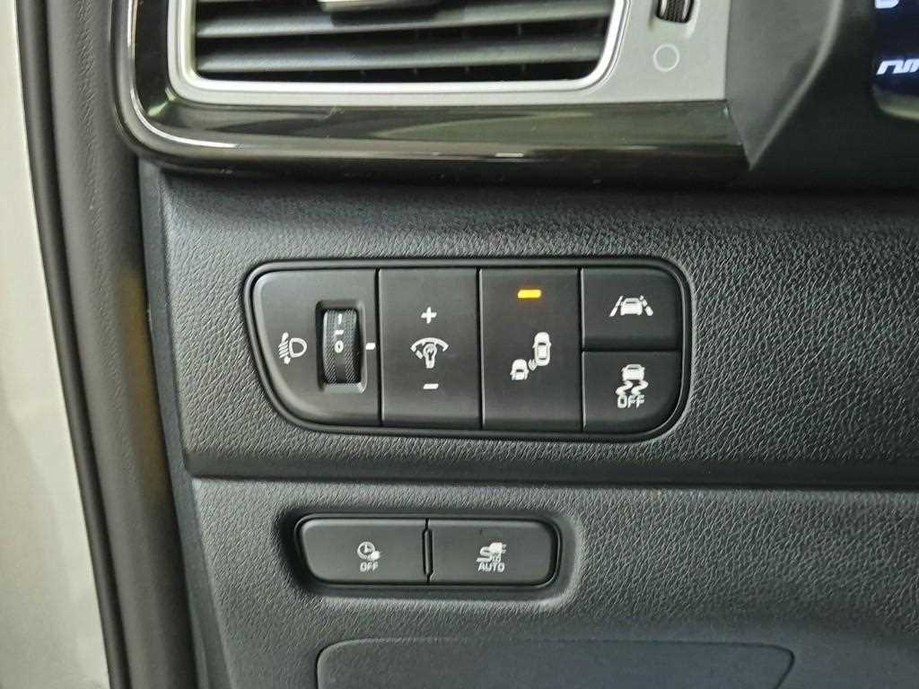 KIA Niro 2021 Plateado - Importación desde Corea - HF Imports Iquique - Foto 17