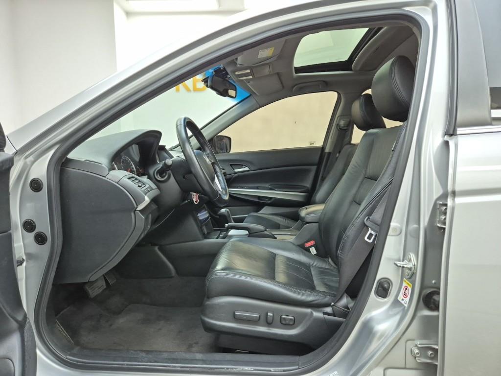 Honda Accord - Vista 11