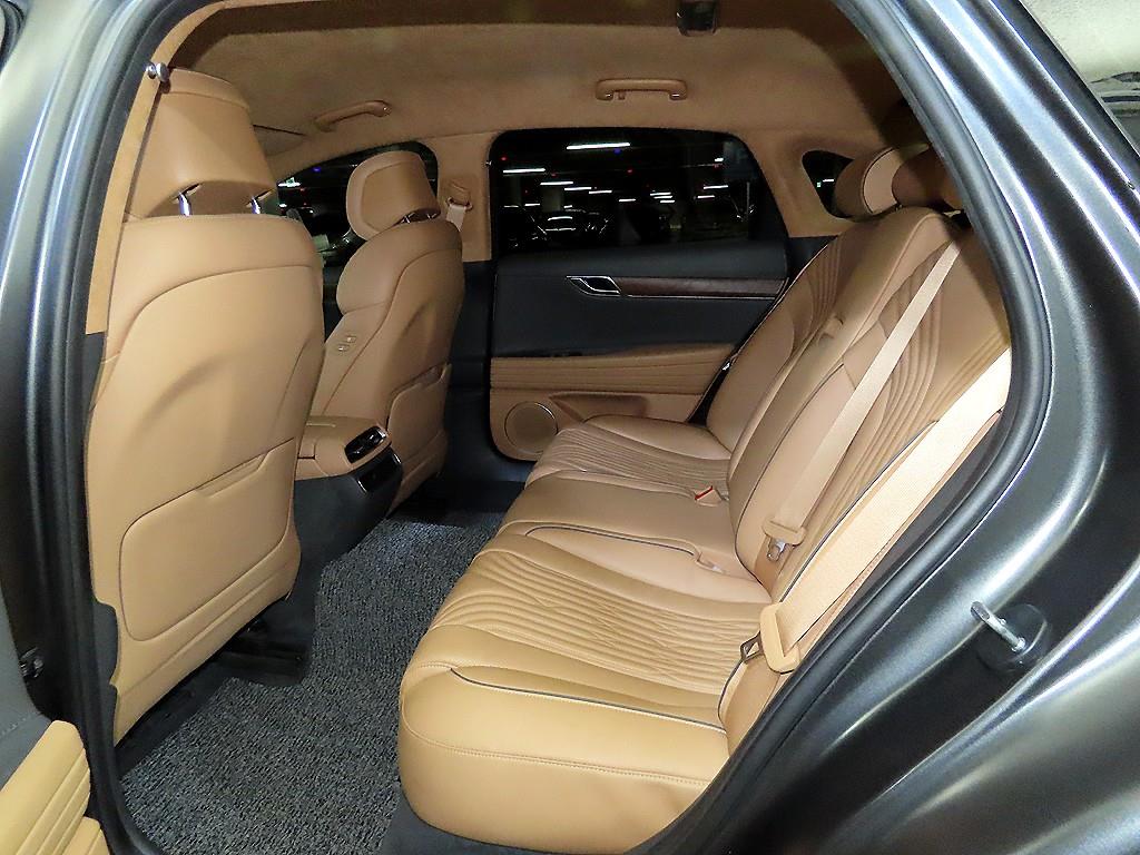 Genesis G80 - Vista 7