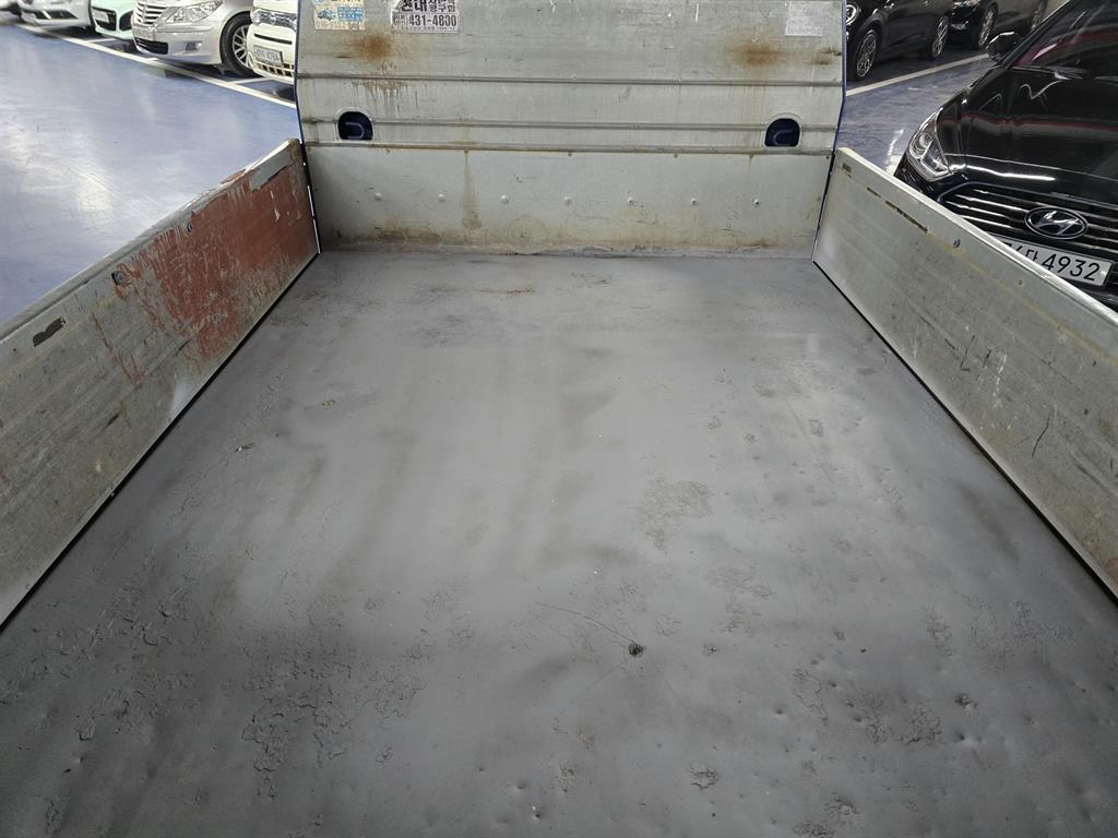 Small Truck Cargo (small) - Vista 12