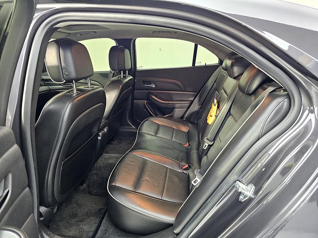 Chevrolet Malibu - Vista 9