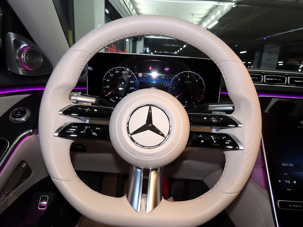 Mercedes Benz S Class - Vista 8