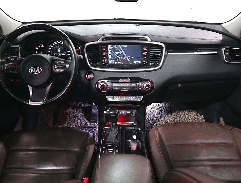 KIA Sorento - Vista 11