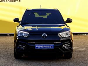 Ssangyong Tivoli - Vista 2