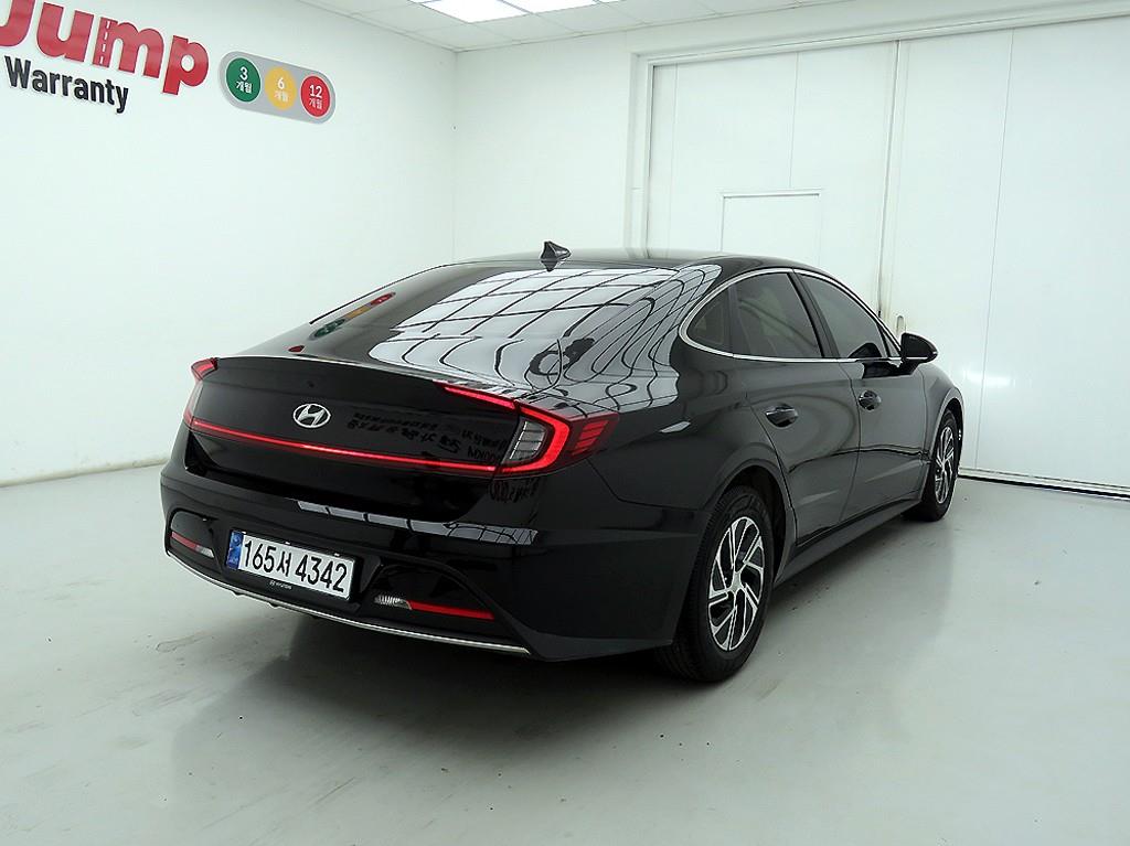 HYUNDAI Sonata - Vista 4