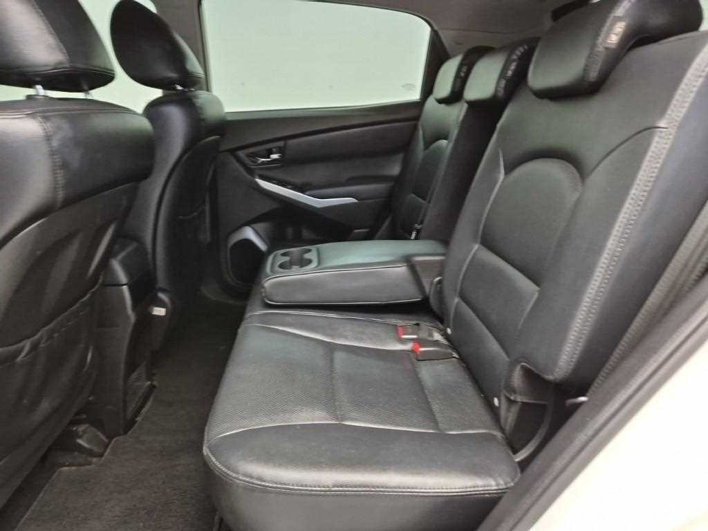 Ssangyong Korando - Vista 12