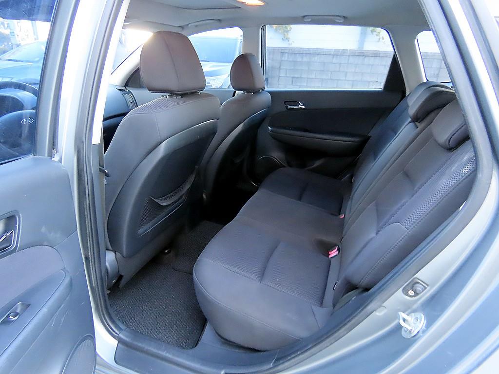 HYUNDAI i30 - Vista 6