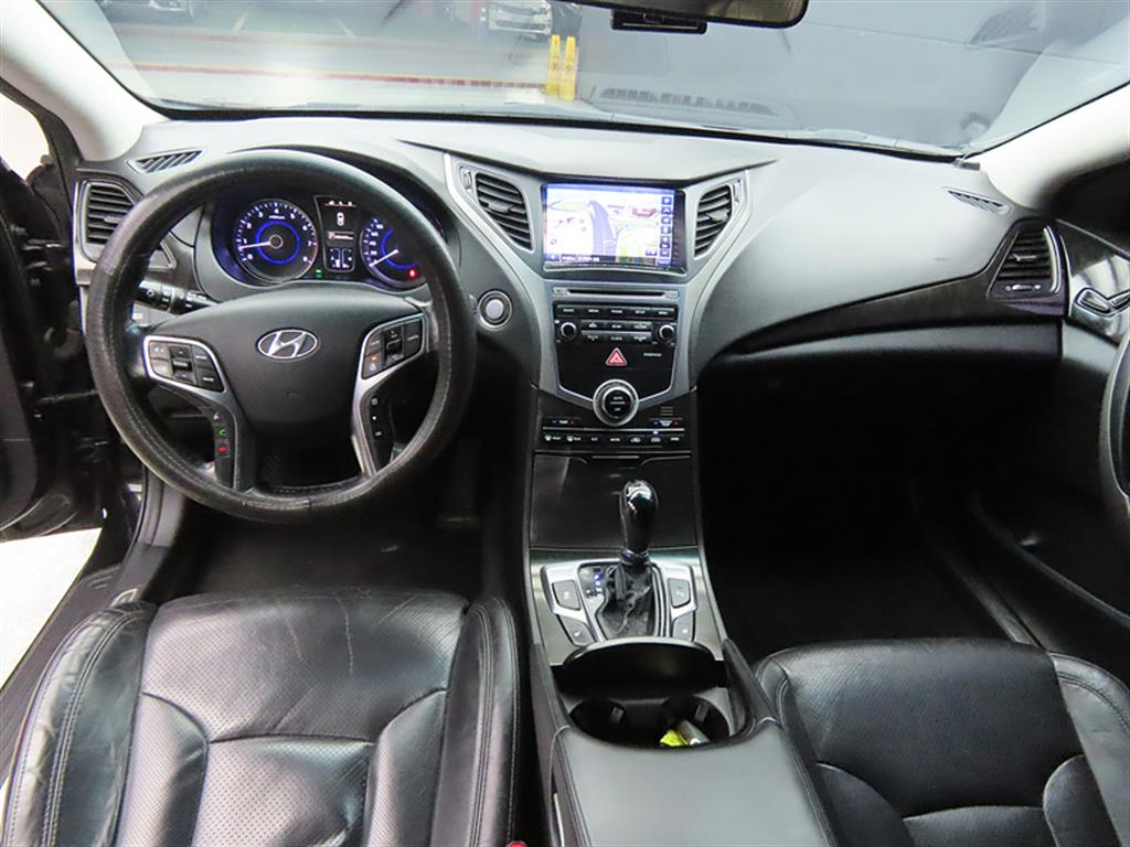 HYUNDAI Grandeur - Vista 7