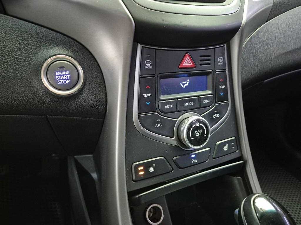 HYUNDAI Avante 2015 Gris - Importación desde Corea - HF Imports Iquique - Foto 15