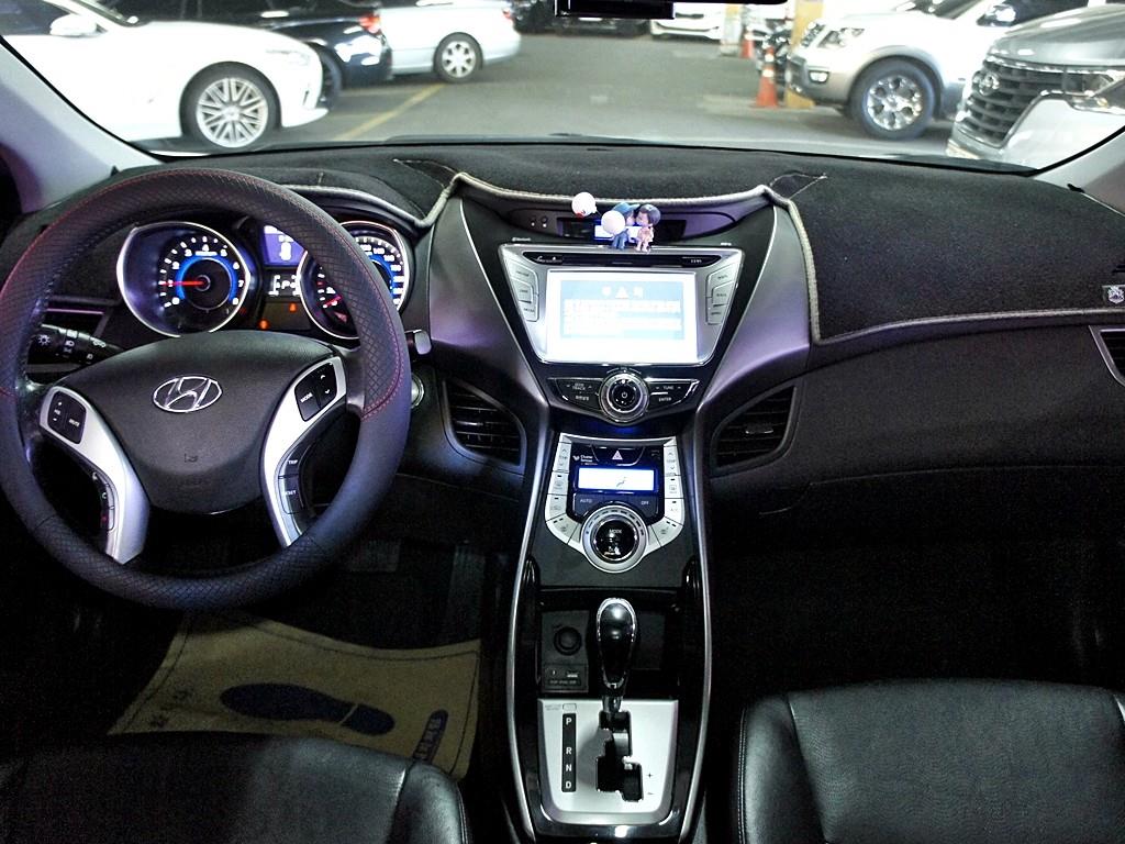 HYUNDAI Avante 2012 Blanco - Importación desde Corea - HF Imports Iquique - Foto 7