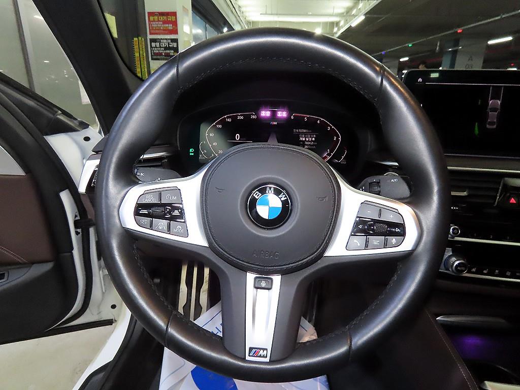 BMW 5 Series - Vista 8