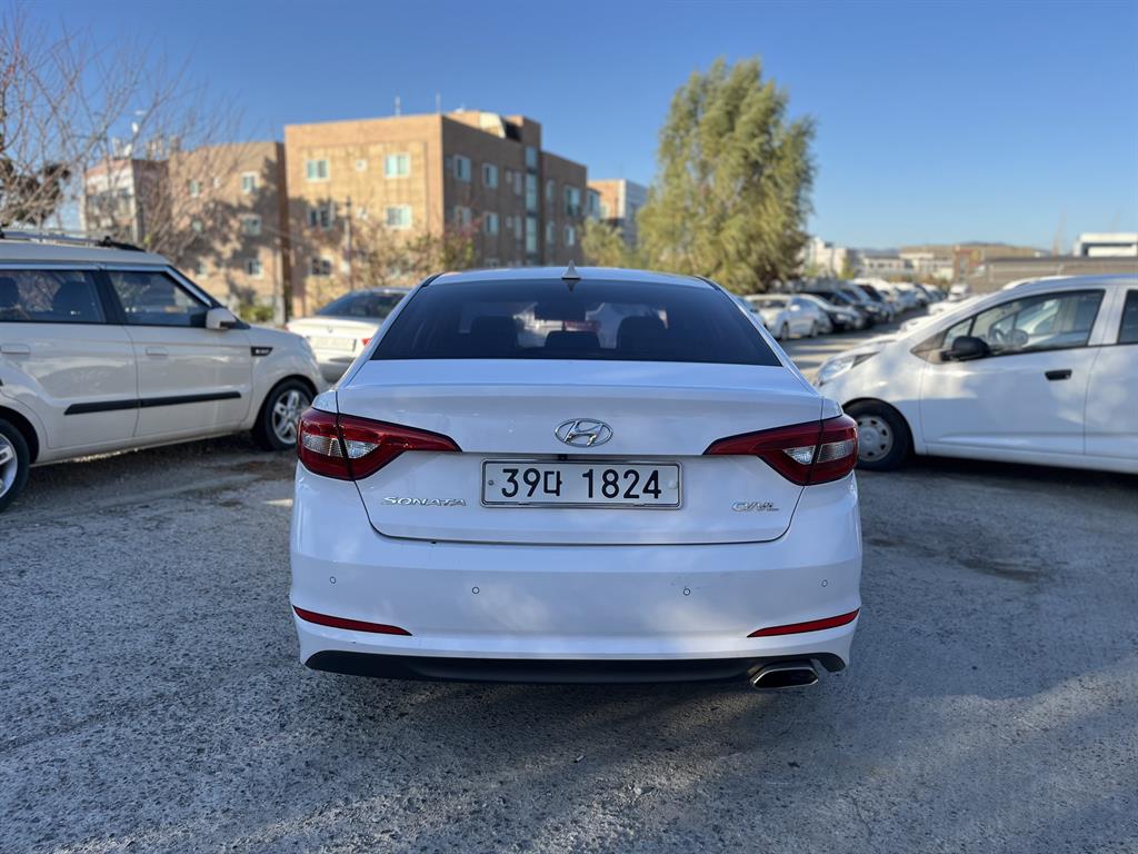 HYUNDAI Sonata - Vista 8