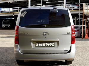 HYUNDAI Starex - Vista 6