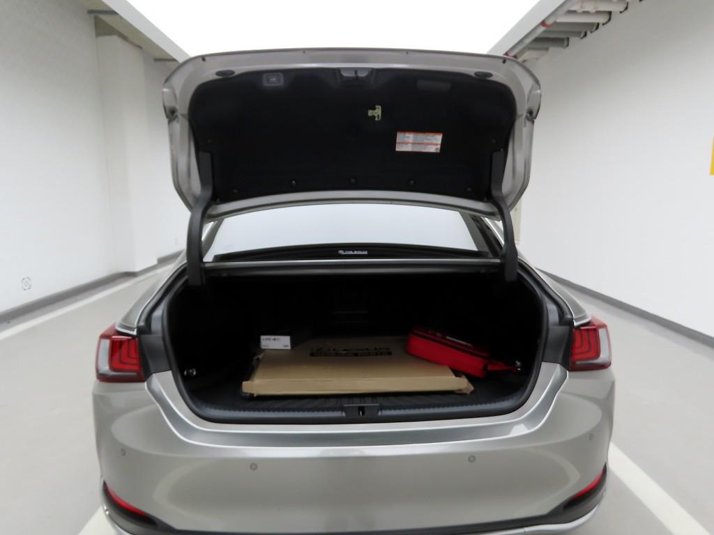 Lexus ES 2026 - Importación desde Corea - HF Imports Iquique - Foto 14