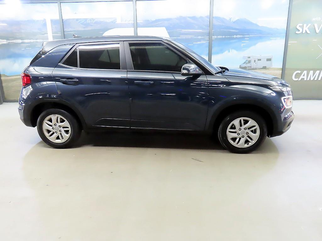 HYUNDAI Venue - Vista 3