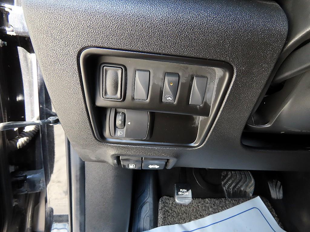 SAMSUNG QM6 - Vista 12