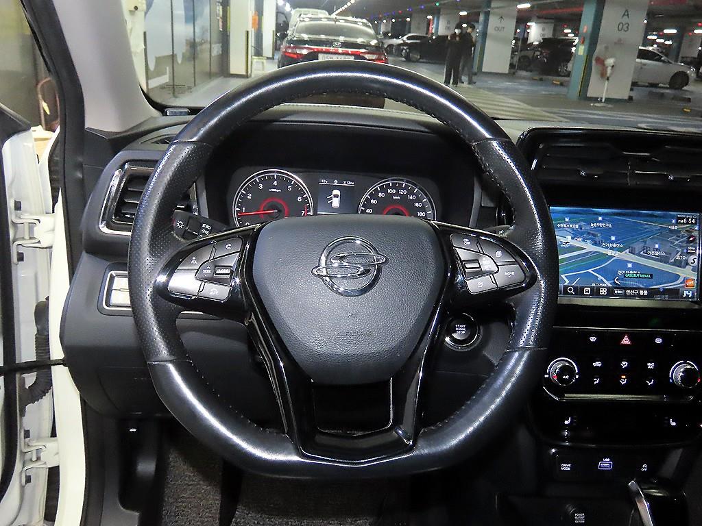 Ssangyong Tivoli - Vista 8