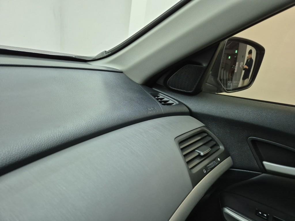 Honda Accord 2011 Plateado - Importación desde Corea - HF Imports Iquique - Foto 17