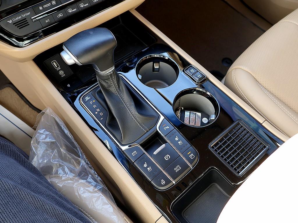 KIA Carnival 2019 Negro - Importación desde Corea - HF Imports Iquique - Foto 7