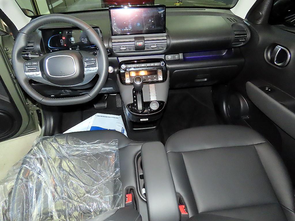 HYUNDAI Casper - Vista 10