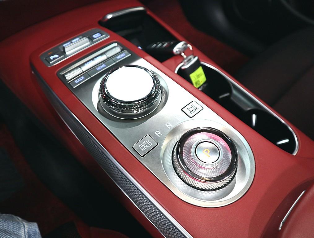 Genesis GV70 2022 Blanco - Importación desde Corea - HF Imports Iquique - Foto 17