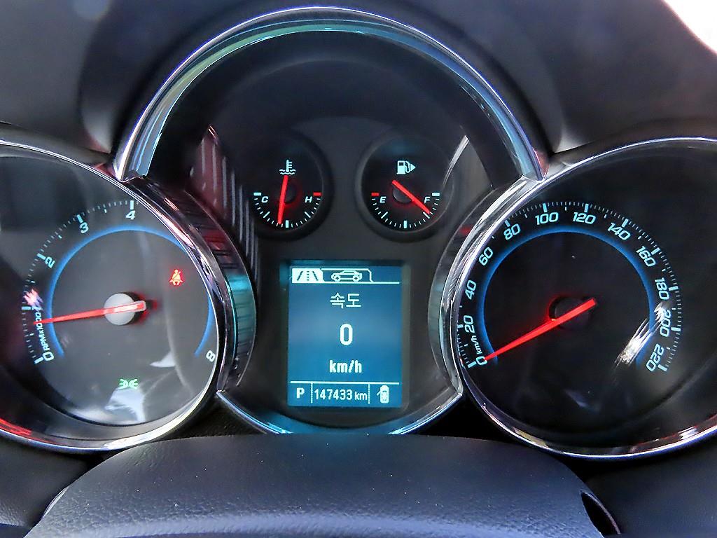 Chevrolet Cruise - Vista 9